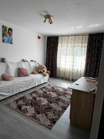 Apartament cu 2 camere decomandat în Exterior Vest