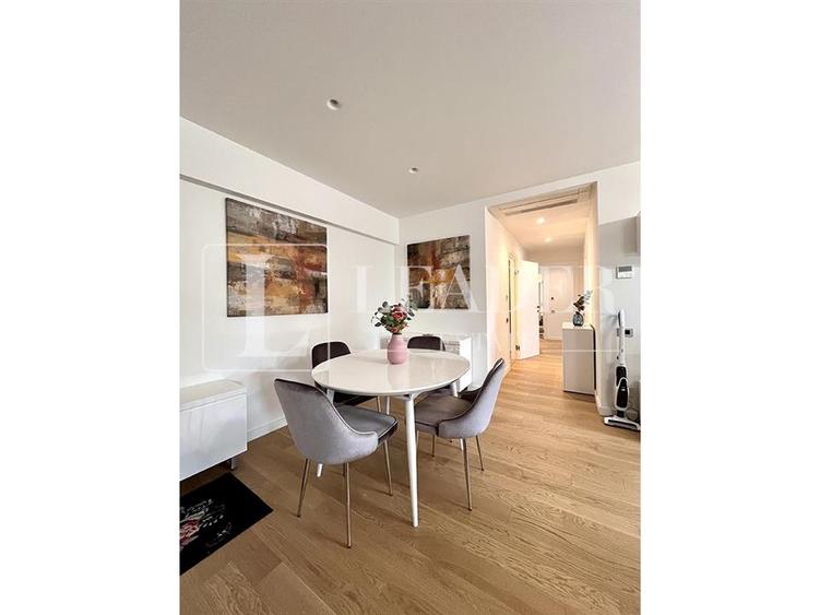 Apartament cu 3 camere semidecomandat, mobilat în Barbu Văcărescu