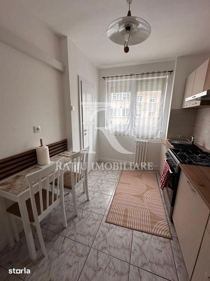 Apartament cu 3 camere în Orașul Nou
