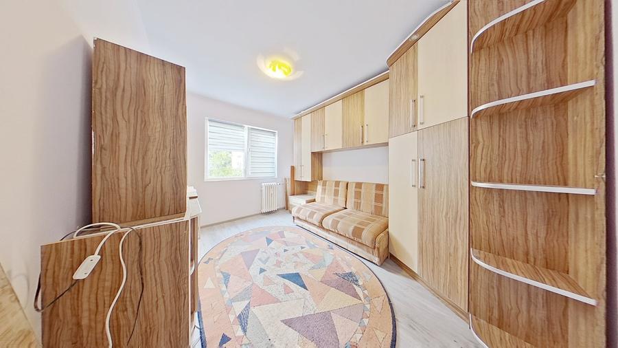 Apartament cu 2 camere semidecomandat în Aurel Vlaicu