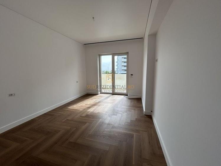Apartament cu 3 camere decomandat în Berceni