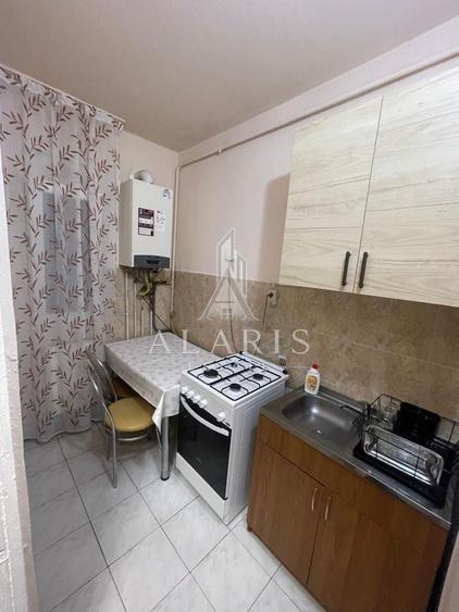 Garsonieră semidecomandată, mobilată în Complex Studențesc