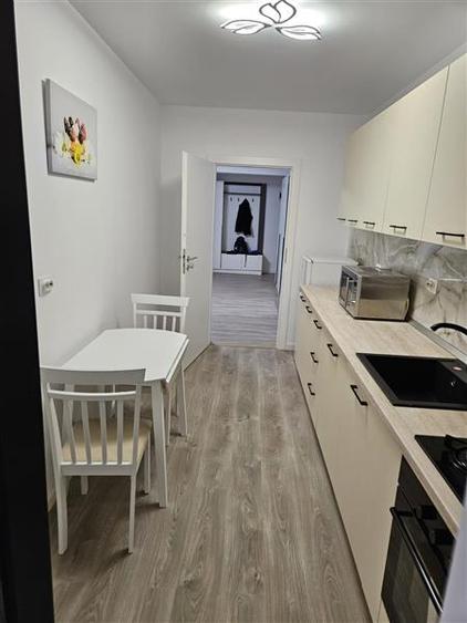 Apartament cu 2 camere decomandat, mobilat în Aeroport
