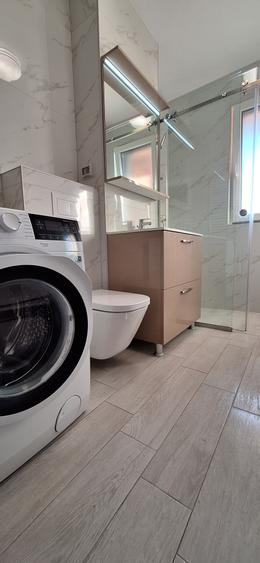 Apartament cu 2 camere decomandat, mobilat în Aradului