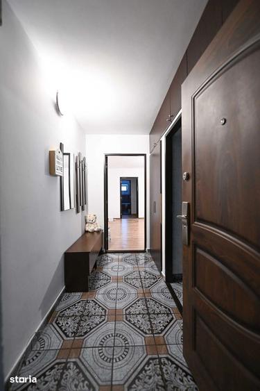 Apartament cu 2 camere semidecomandat în Rovine