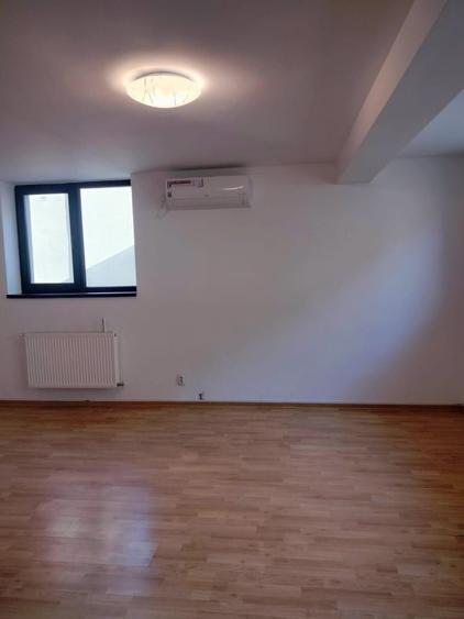 Apartament de inchiriat - 9
