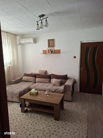 Apartament cu 2 camere semidecomandat în Calea București