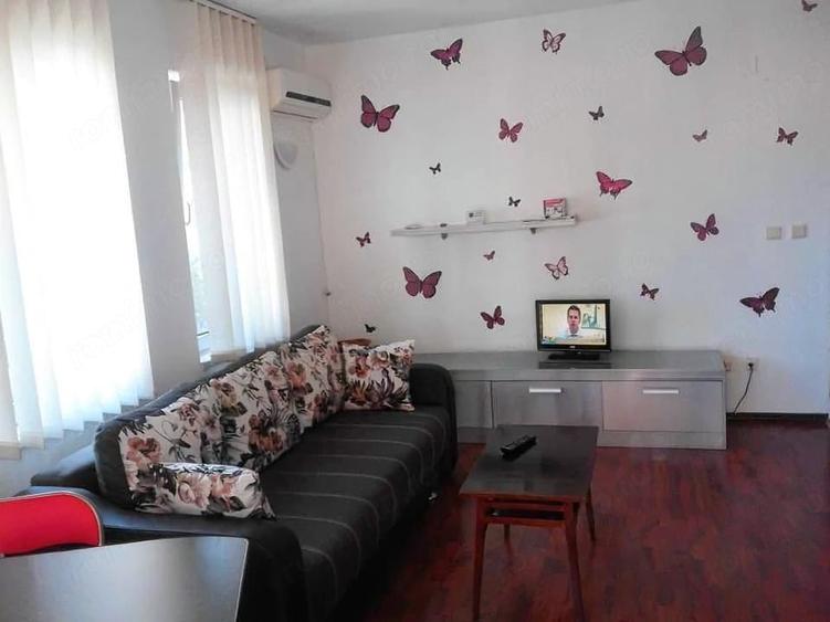 Apartament cu 2 camere semidecomandat în Soarelui