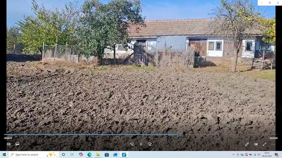 Casă cu 4 camere cu Teren 2000 Mp în Ciorăști