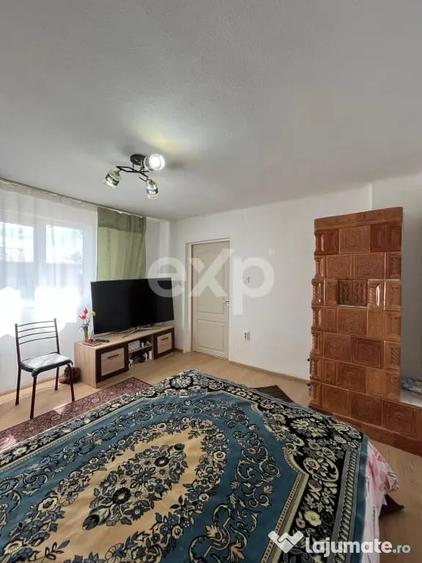 Casă cu 2 camere cu Teren 880 Mp în Broșteni (Vișina)