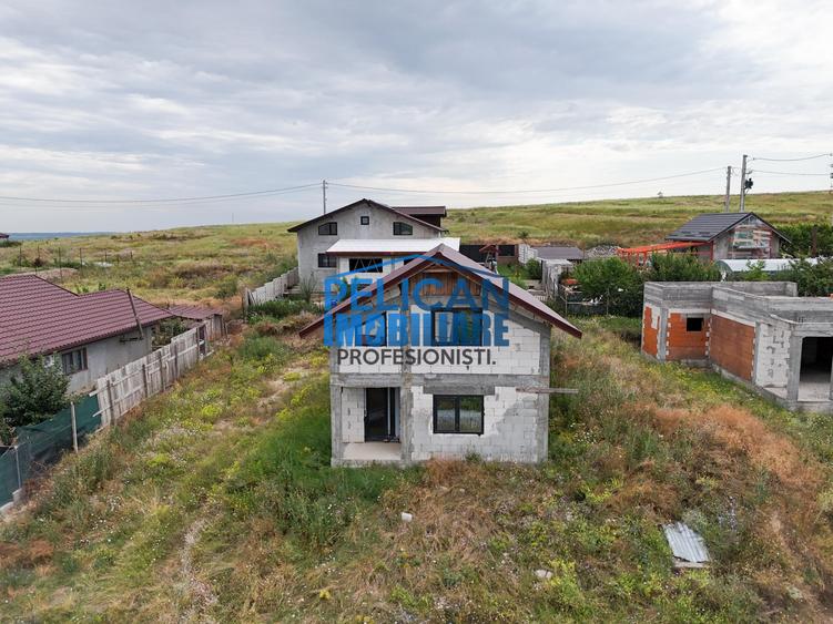 Casă individuală cu 4 camere cu Teren 500 Mp în Malcoci