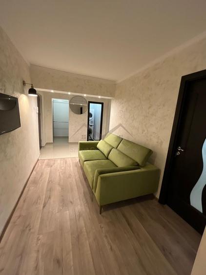 Apartament cu 2 camere decomandat în Piața Unirii