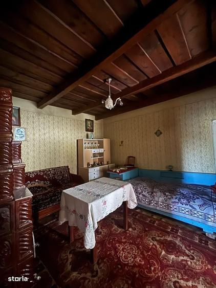 Casă cu 3 camere cu Teren 1741 Mp în Central