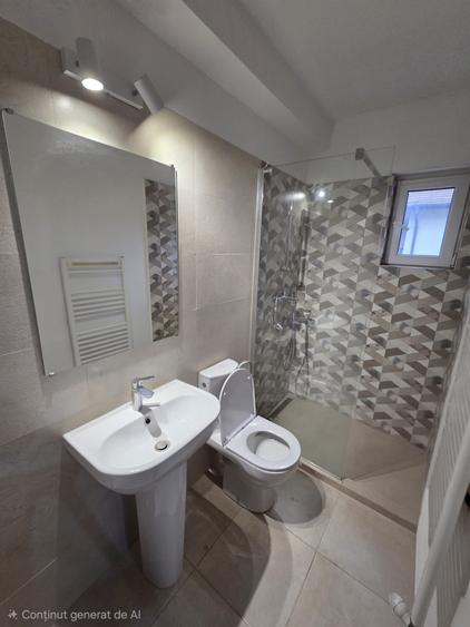 Duplex cu 6 camere cu Canalizare în Central