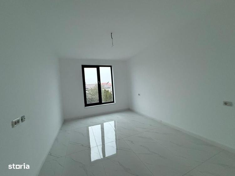 Casă cu 4 camere în Șimnicu de Jos