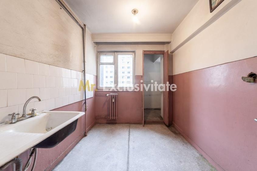 Apartament cu 3 camere decomandat în Găvana