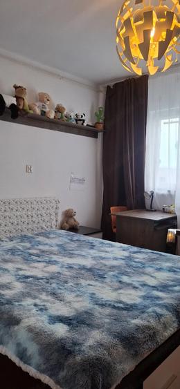 Apartament cu 2 camere decomandat în Crângași