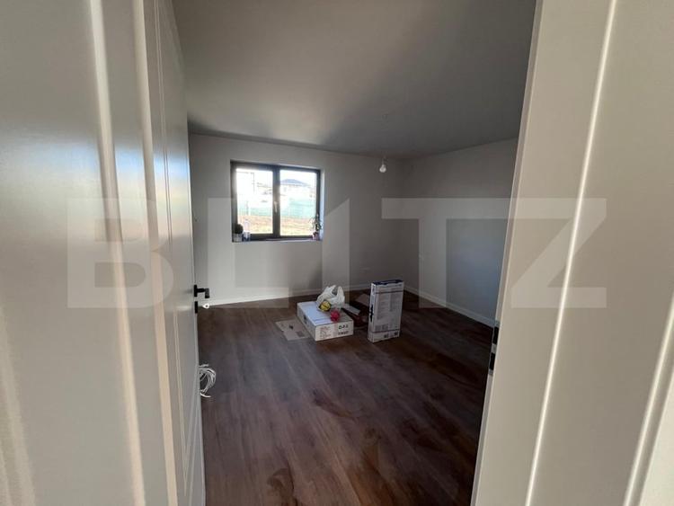 Duplex cu 4 camere cu Canalizare în Miroslava