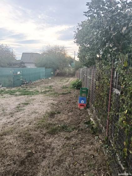Teren de 800 mp, în Lilieci