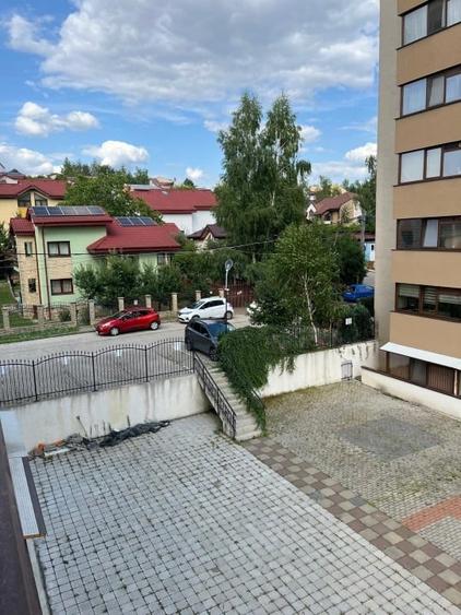 Apartament cu 2 camere, mobilat în Bucium