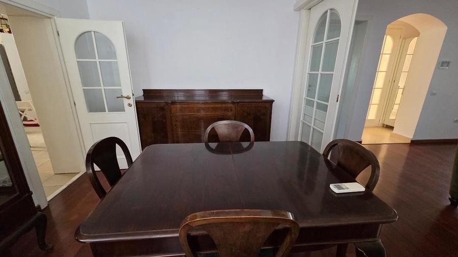 Apartament cu 4 camere decomandat, mobilat în Dorobanți
