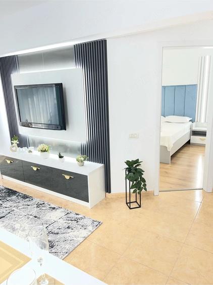 Apartament cu 2 camere decomandat în Faleza Nord