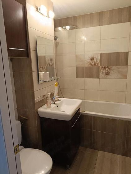 Apartament cu 2 camere decomandat în Calea Moldovei