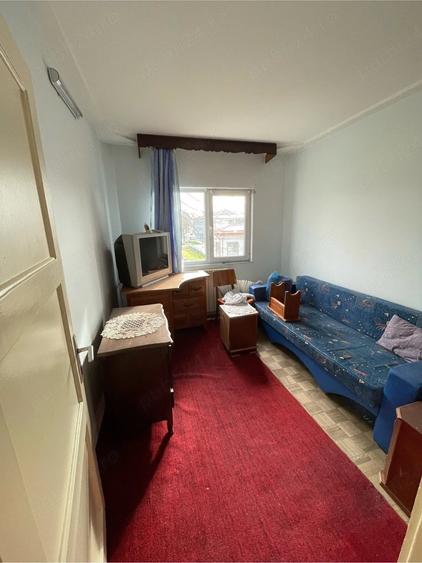 Apartament cu 3 camere semidecomandat în Ultracentral