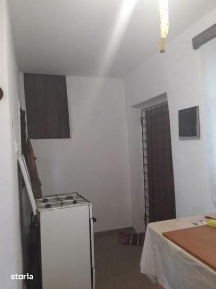 Casă cu 3 camere decomandat cu Teren 80 Mp în Fălcoiu