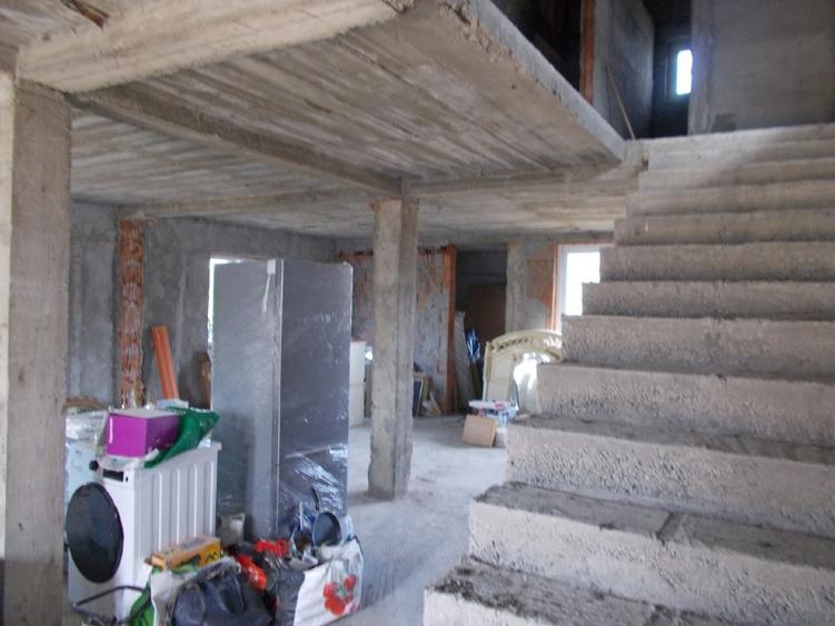 Casă individuală cu 4 camere cu Teren 760 Mp în Dudeștii Noi