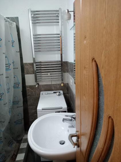 Garsonieră decomandată în Debarcader