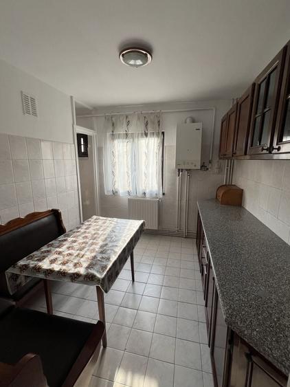 Apartament cu 2 camere semidecomandat în Scriitorilor