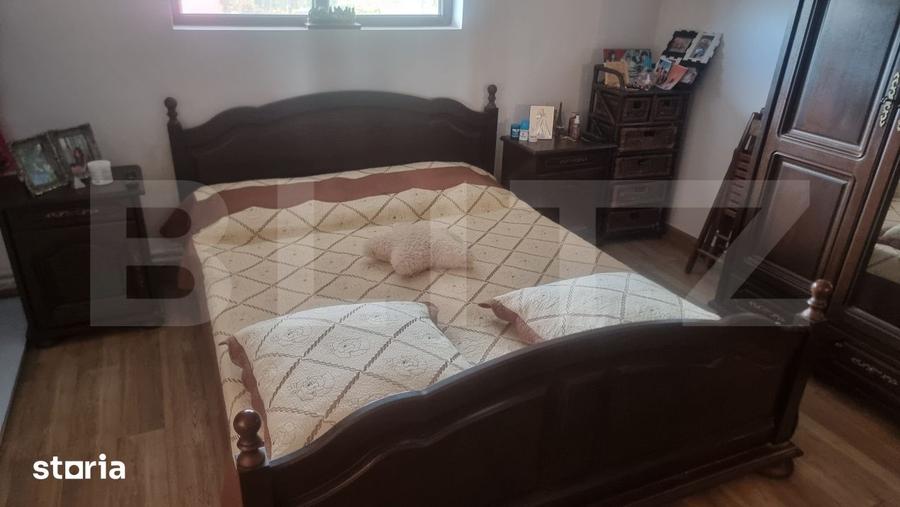 Casă cu 8 camere cu Teren 28000 Mp în Ceptura