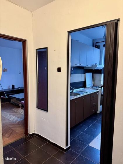 Apartament cu 3 camere semidecomandat în Nord