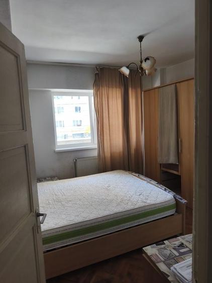 Apartament cu 2 camere decomandat în Exterior Vest