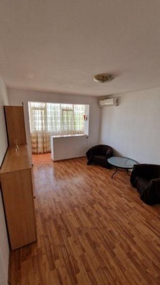Apartament cu 2 camere semidecomandat, mobilat în Tomis Nord