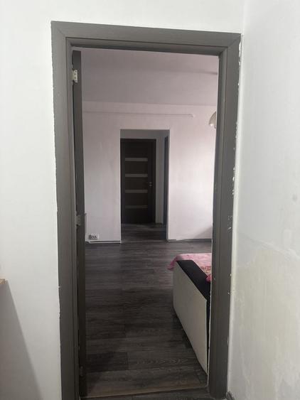 Apartament cu 2 camere semidecomandat în Exterior Vest