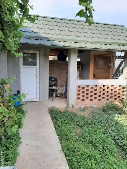 Casă cu 2 camere cu Teren 1535 Mp în Central