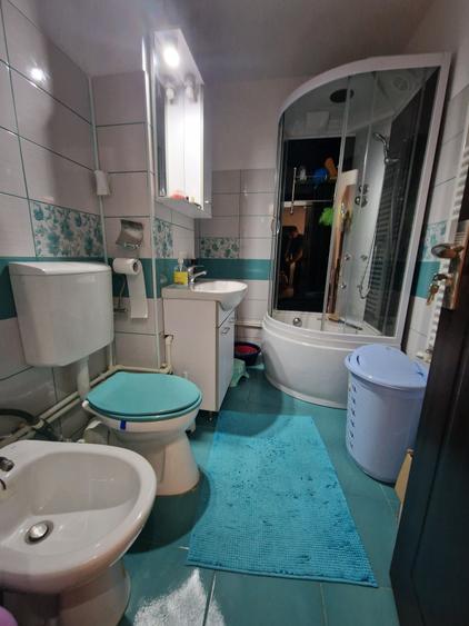 Apartament cu 2 camere semidecomandat în Inel I
