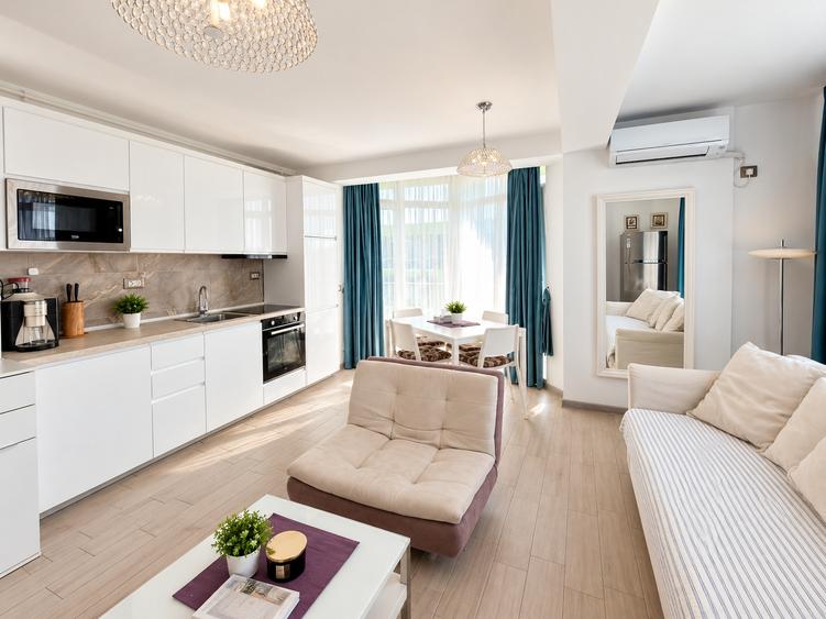 Apartament cu 2 camere decomandat, mobilat în Mamaia-Sat
