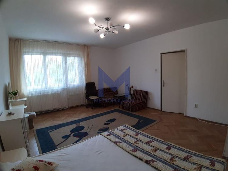 Apartament 1 cameră 47 mp cu parcare, Piața Mihai Viteazu - 2