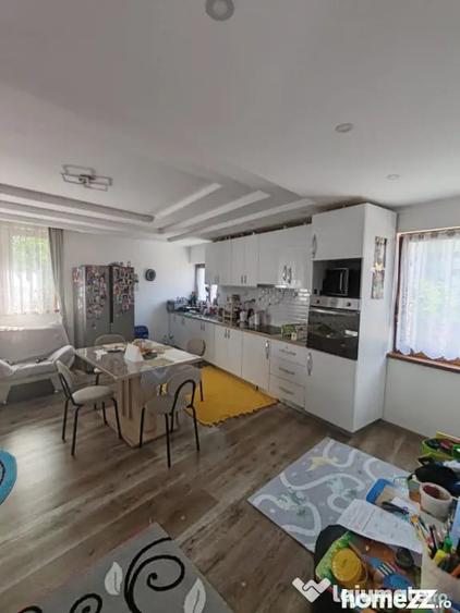 Casă cu 4 camere cu Teren 150 Mp în Central