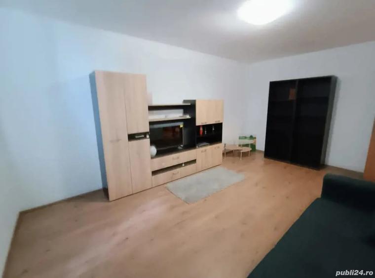 Garsonieră decomandată în Sebastian