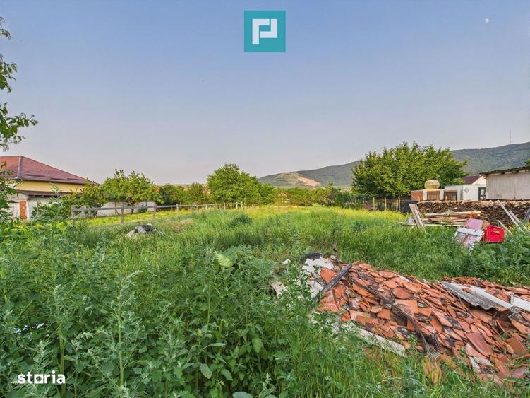 Casă cu 3 camere decomandat în Central