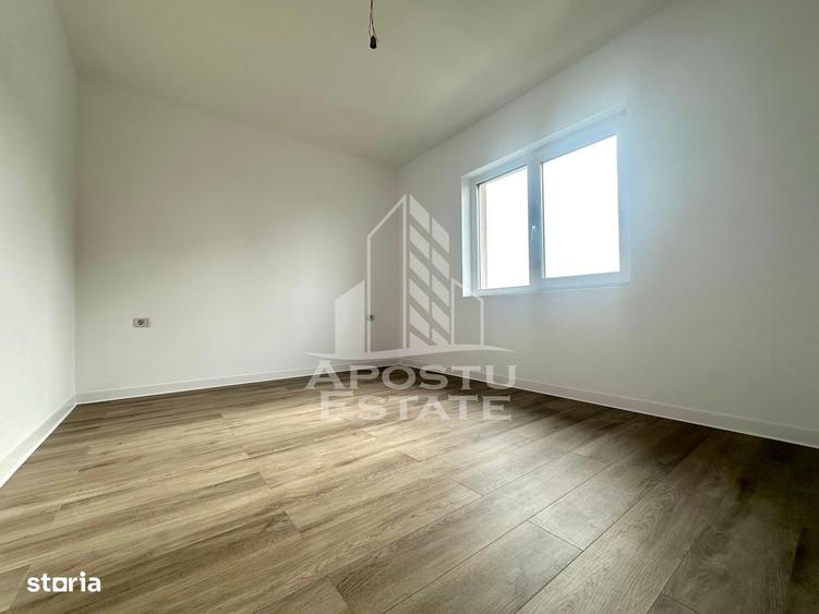 Casă cu 4 camere cu Teren 270 Mp în Utvin
