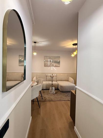 Apartament cu 3 camere decomandat, mobilat în Florești