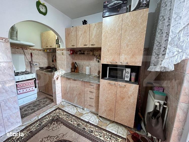 Apartament cu 3 camere decomandat în Tomești