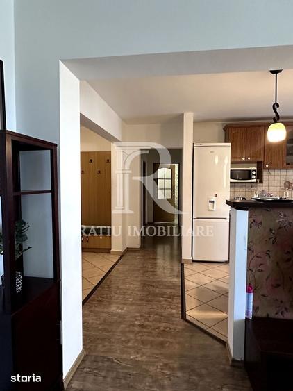 Apartament cu 3 camere în Iosia
