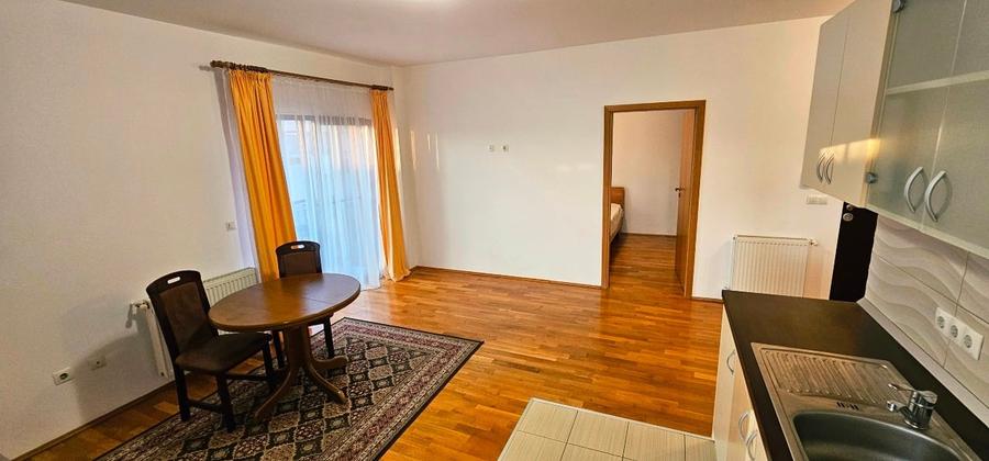 Apartament cu 2 camere decomandat în Zorilor