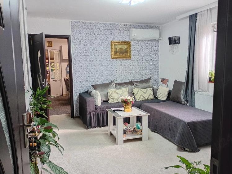 Casă cu 3 camere cu Teren 508 Mp în Popești